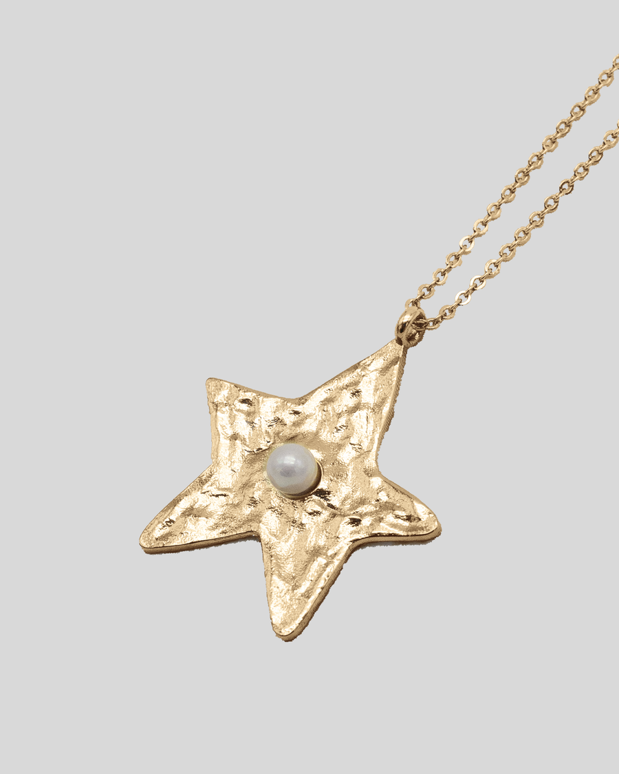 Goldene Stern Kette mit Perle — Detail