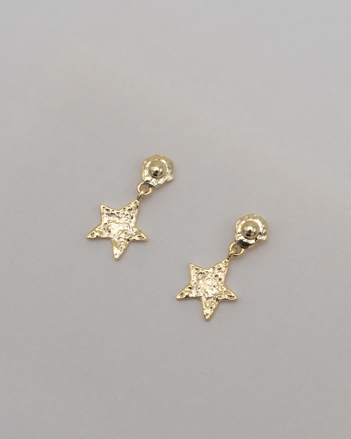 Star Earring Gold Mini — Lifestyle