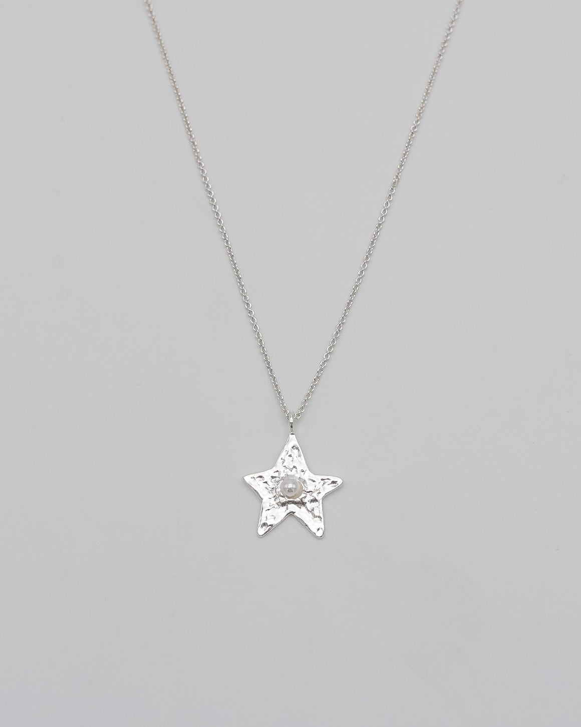 Star Necklace Silver Pearl — Lifestyle