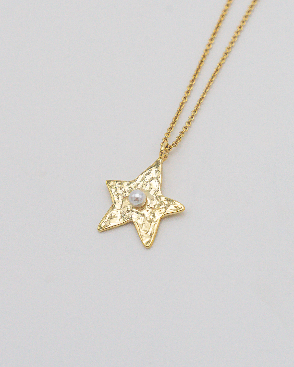Star Necklace Gold Pearl — Detail