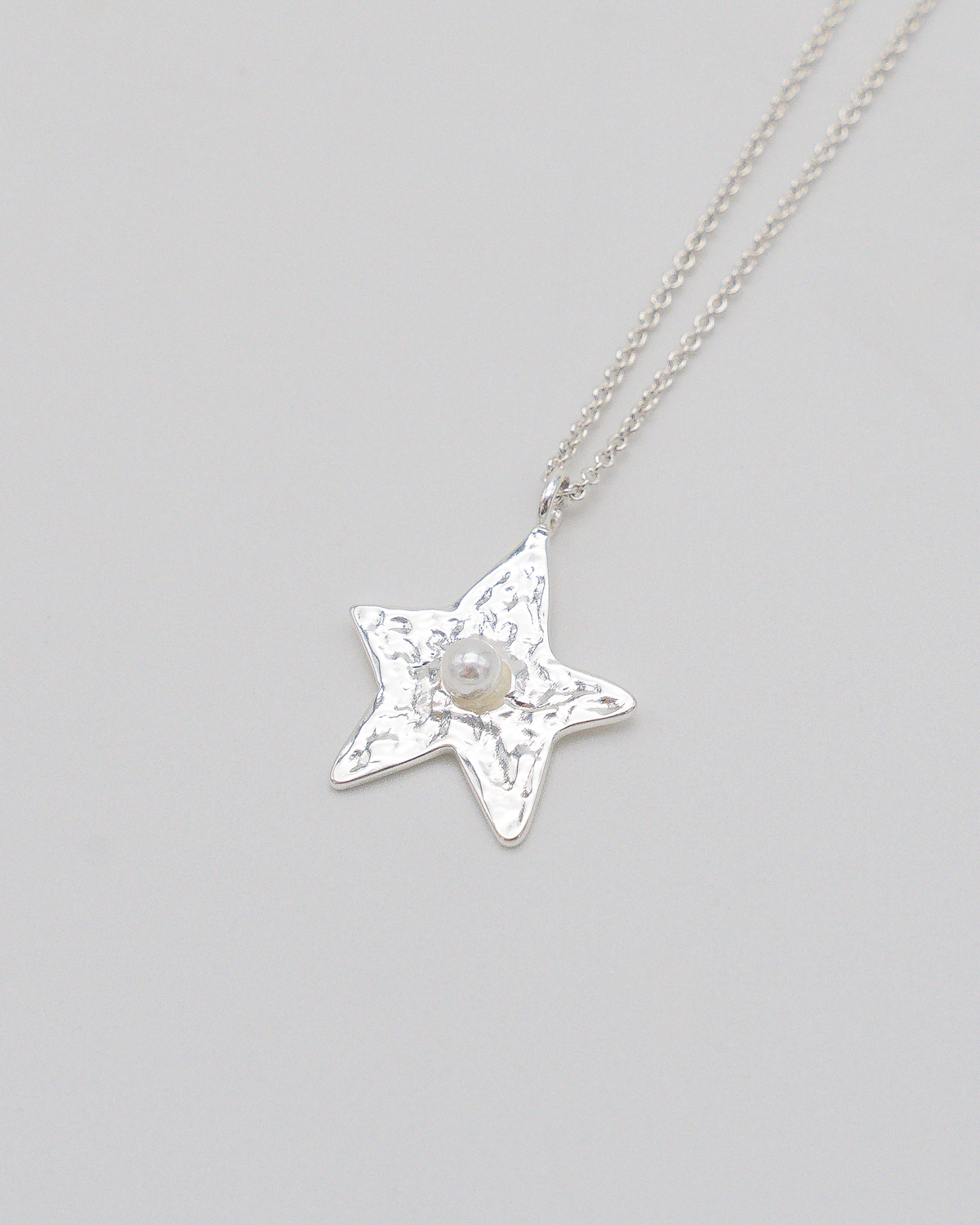 Star Necklace Silver Pearl — Detail
