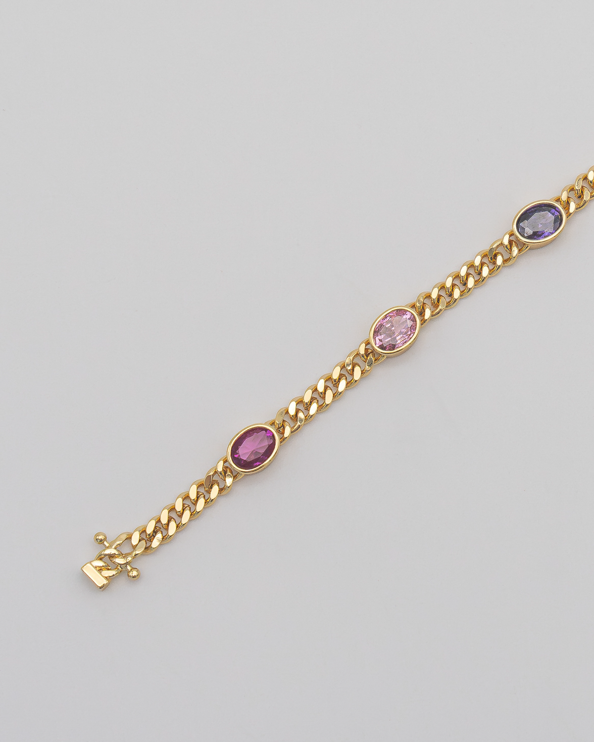 Aura Bracelet Gold Multicolor — Lifestyle