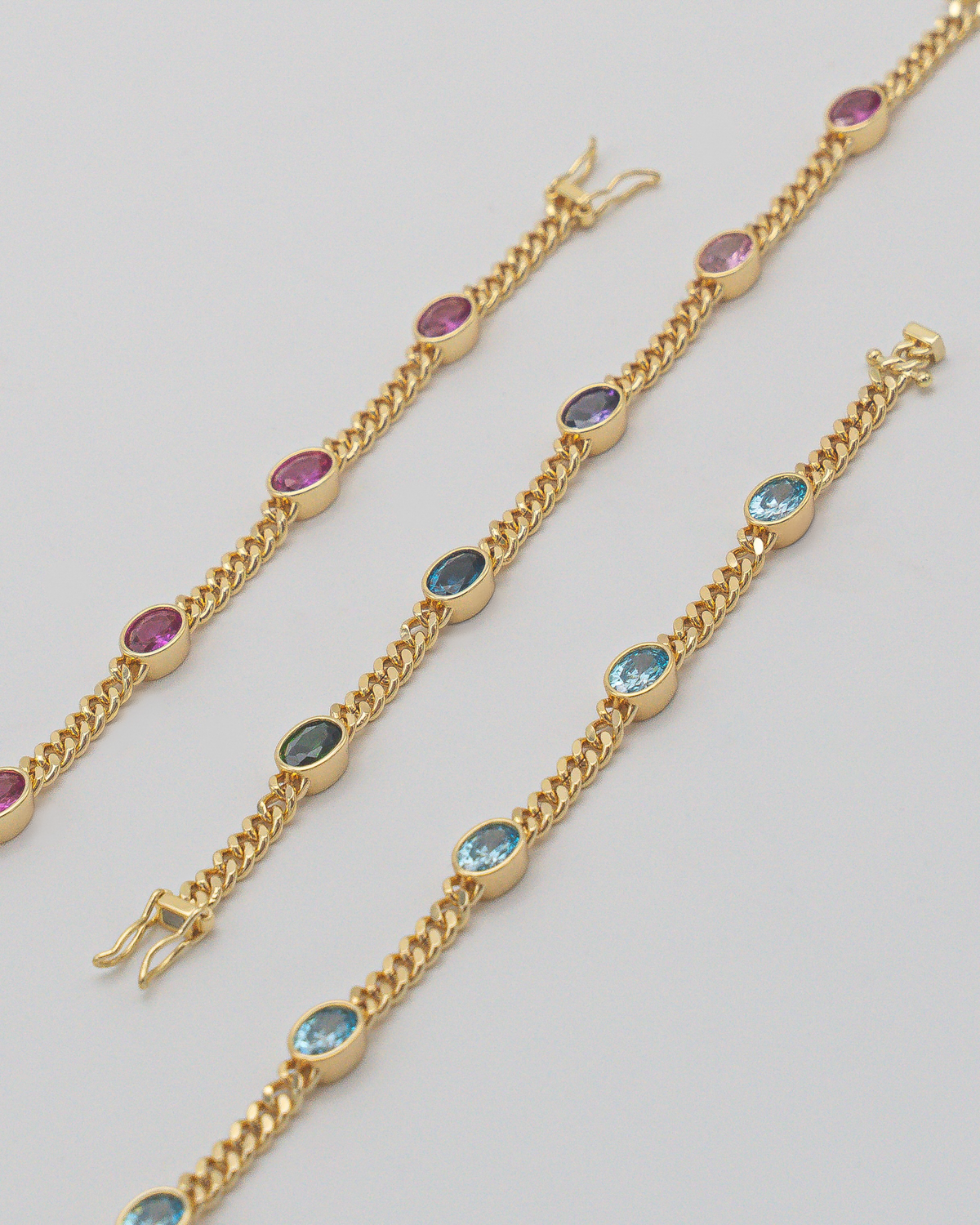 Aura Bracelet Gold Blue — Front