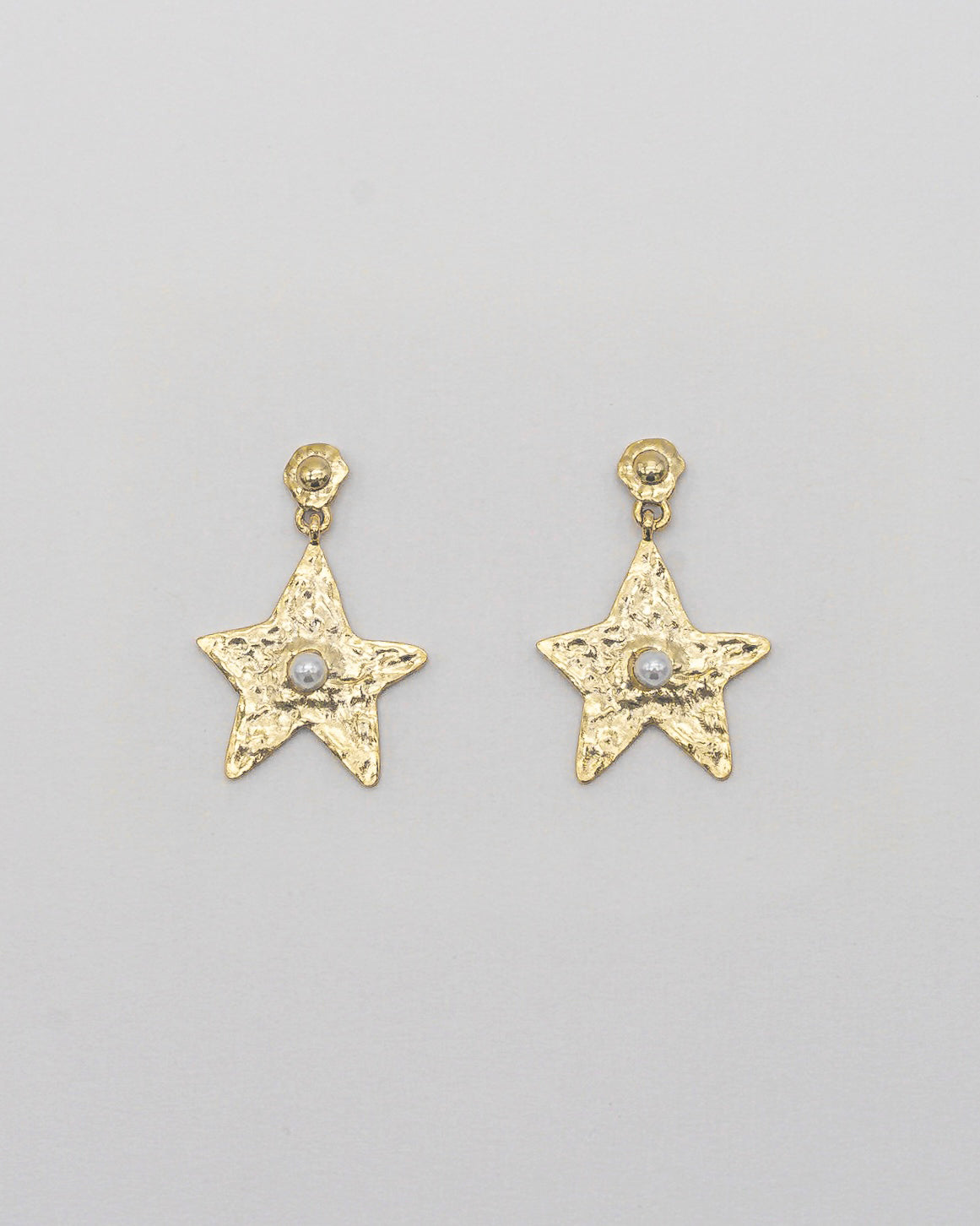Star Earring Gold Pearl — Detail