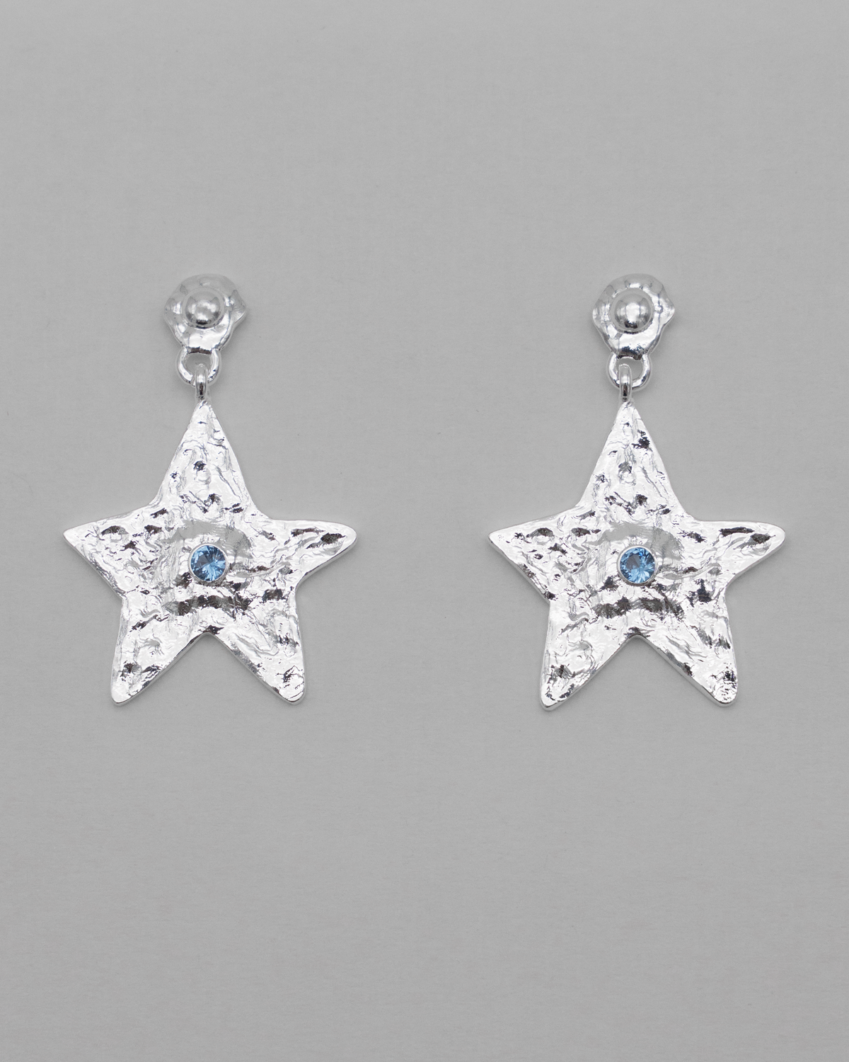 Star Earring Silver Blue — Close-up