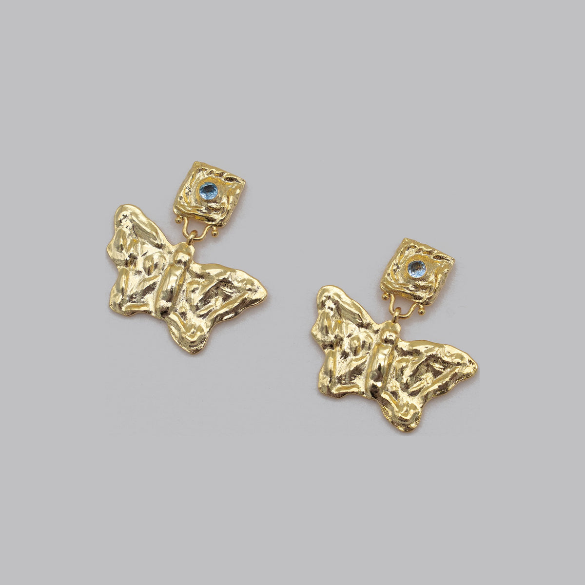 Butterfly Earring Gold — Detail