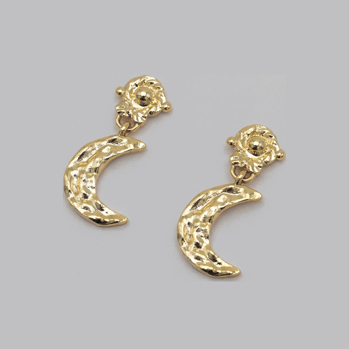 Moon Earring Gold — Lifestyle