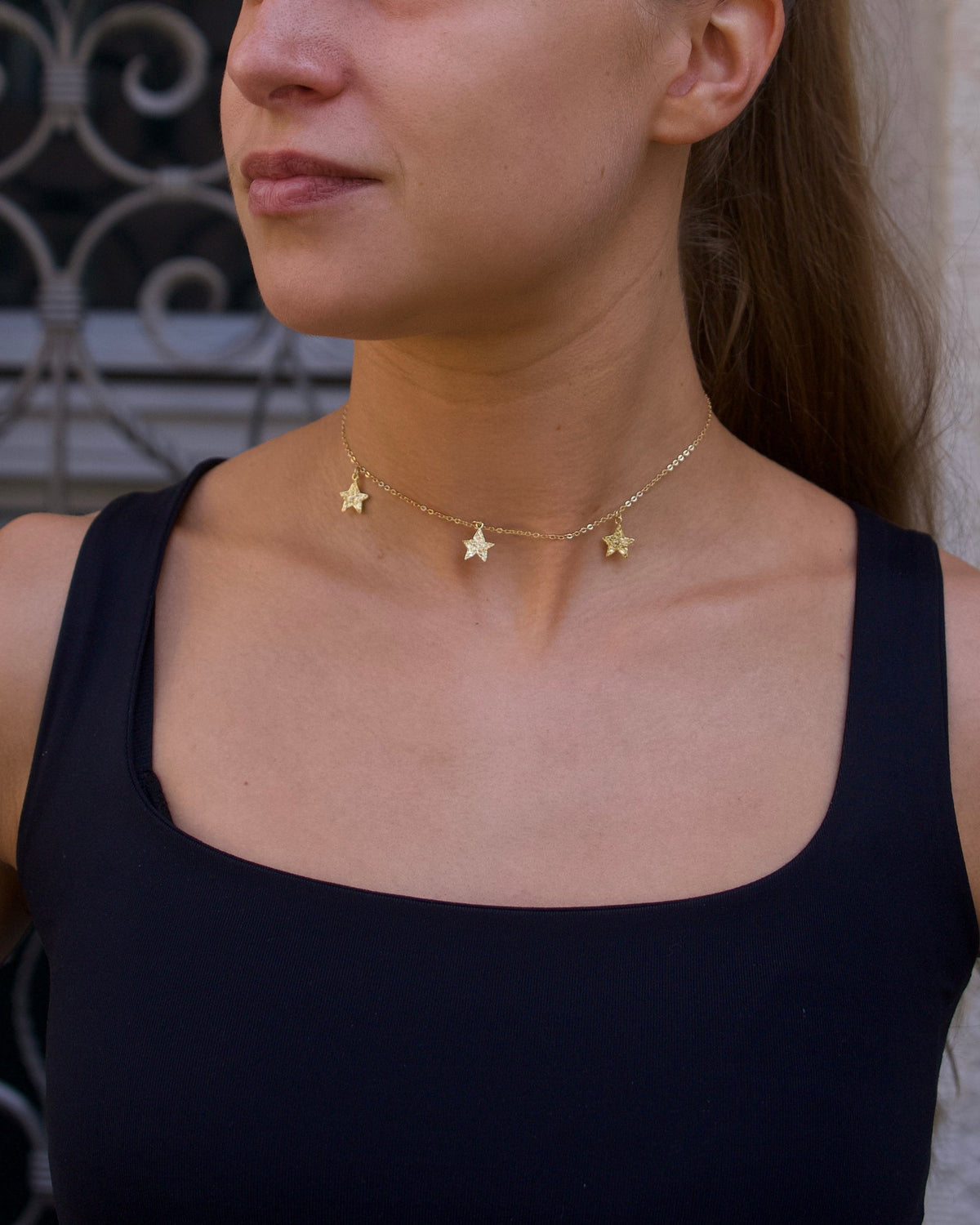 Triple Star Choker Gold — Side view