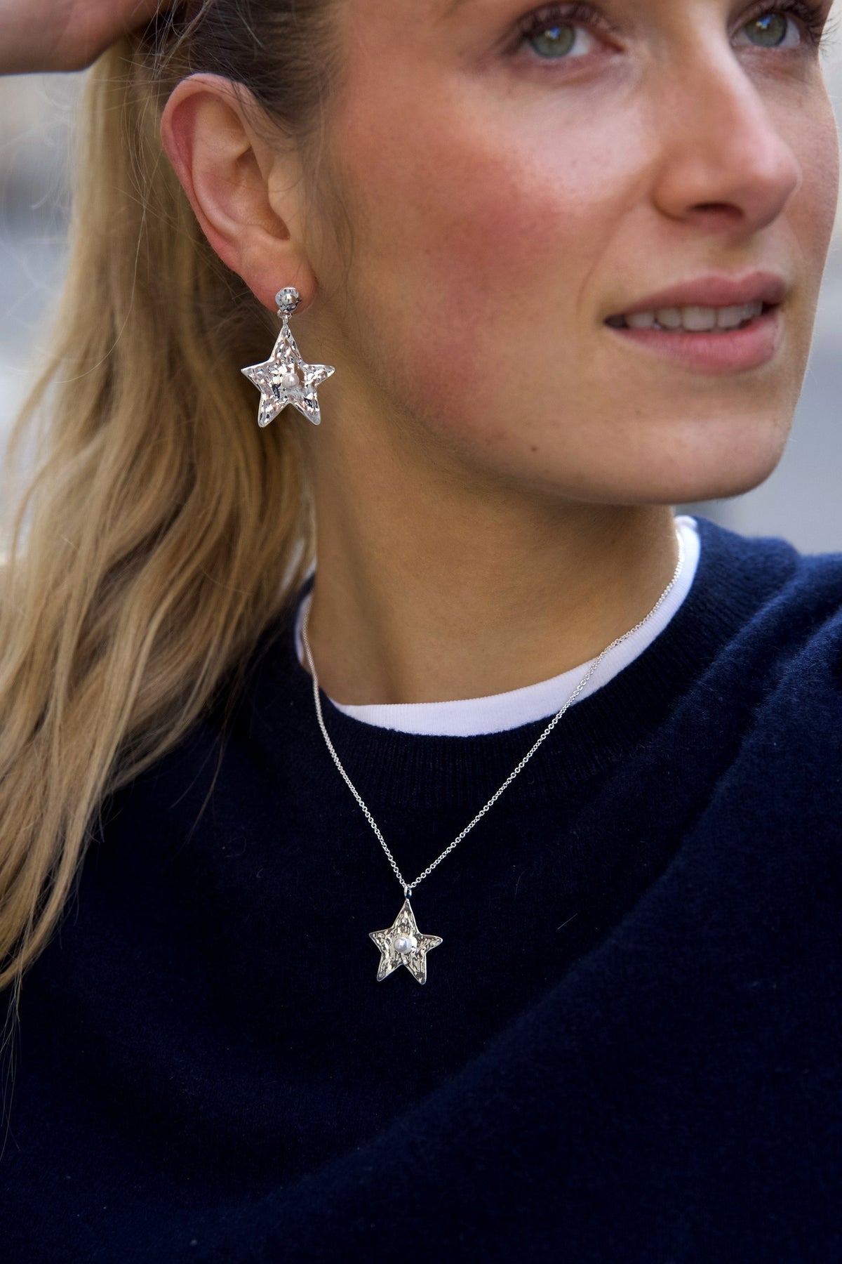 Star Earring Silver Pearl — Detail