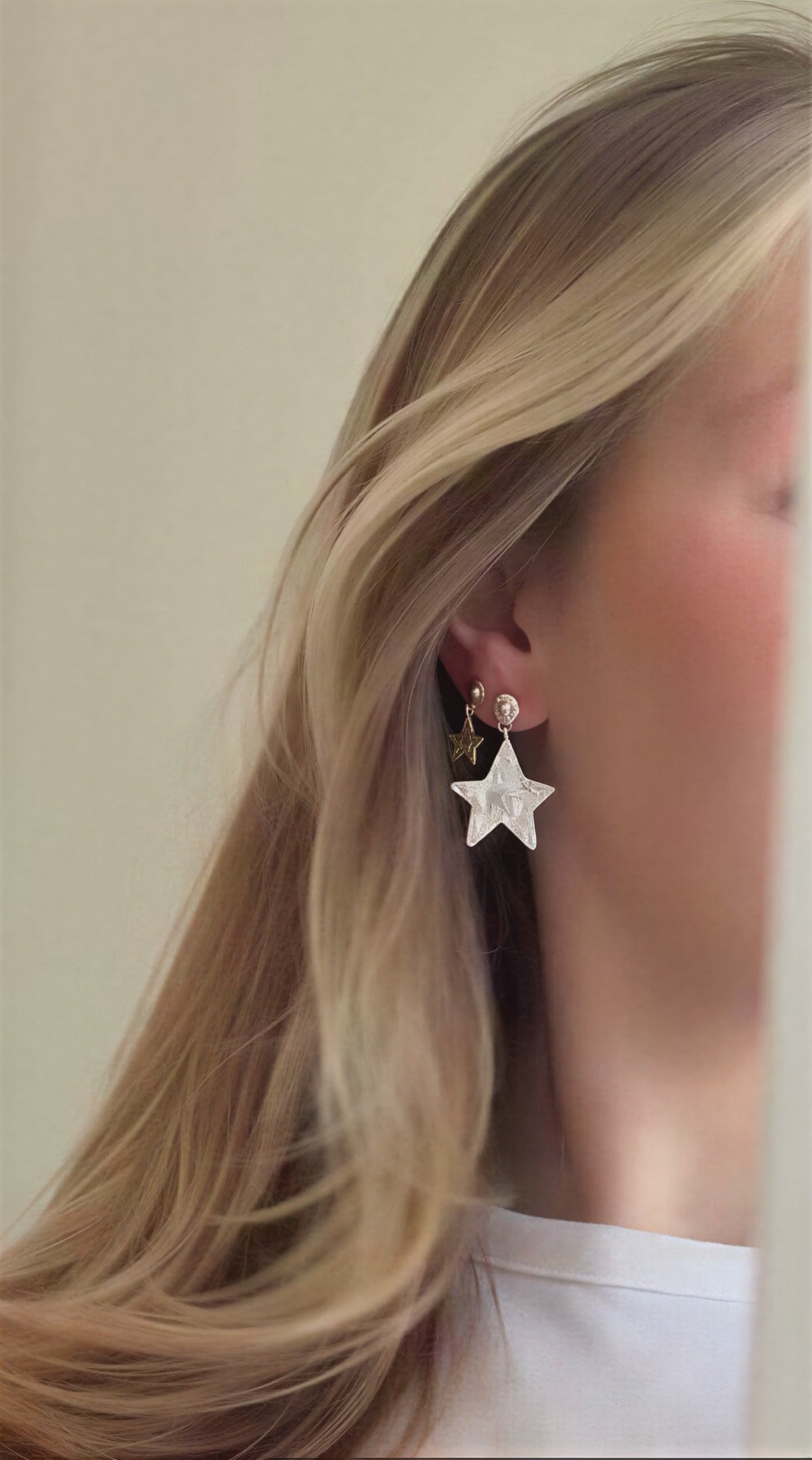 Moon Earring Gold — Close-up